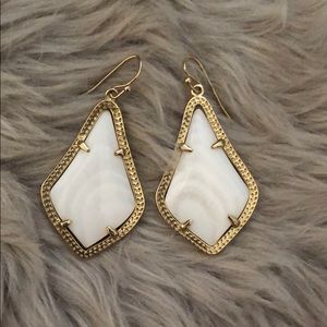 Kendra Scott Alex earrings in Gold